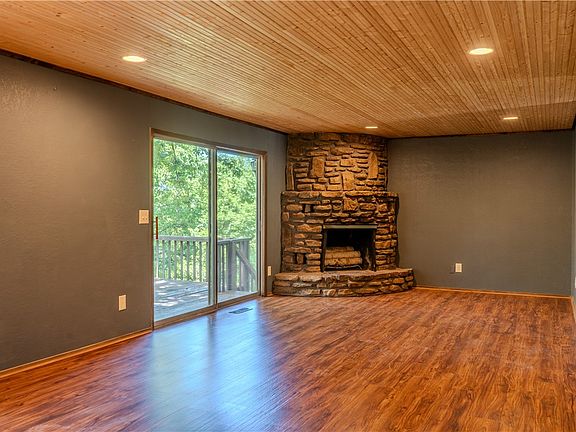 3rd image of 9 Newnham Ln