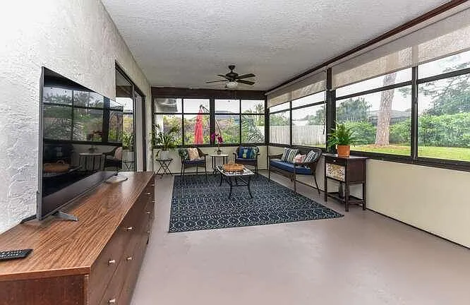2413 SE Wishbone Rd — Photo 41