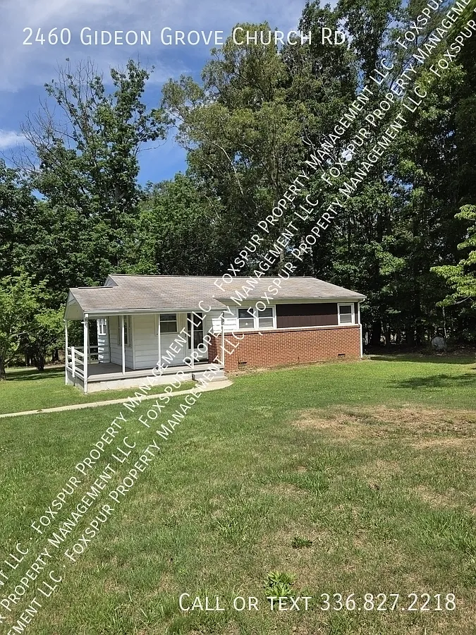 3 bed, 891 sqft, $1,800 — Photo 1