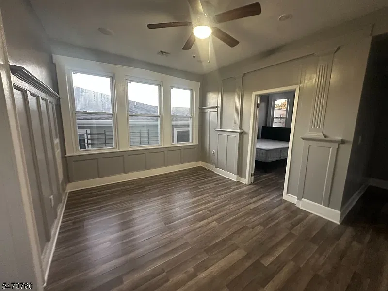 3 bed, 1.0 bath, $2,200 — Photo 4