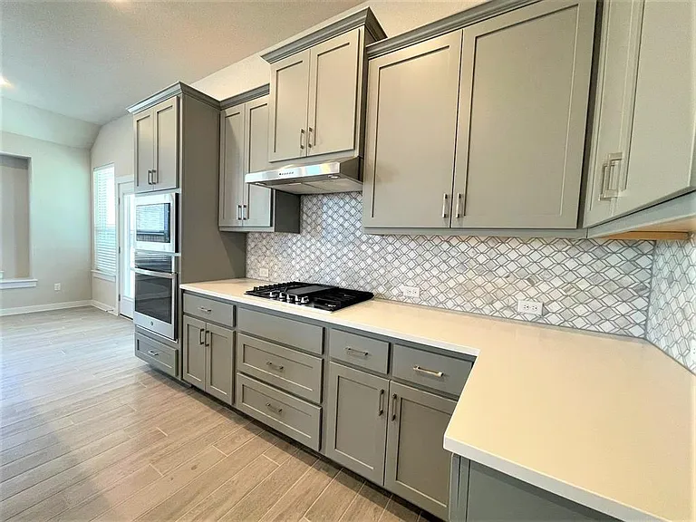 1120 Bluewood Bnd — Photo 4