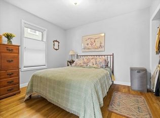 65 Sidney St #6, Cambridge, MA 02139
