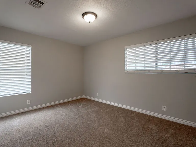 10024 Sail Landing Ct — Photo 12