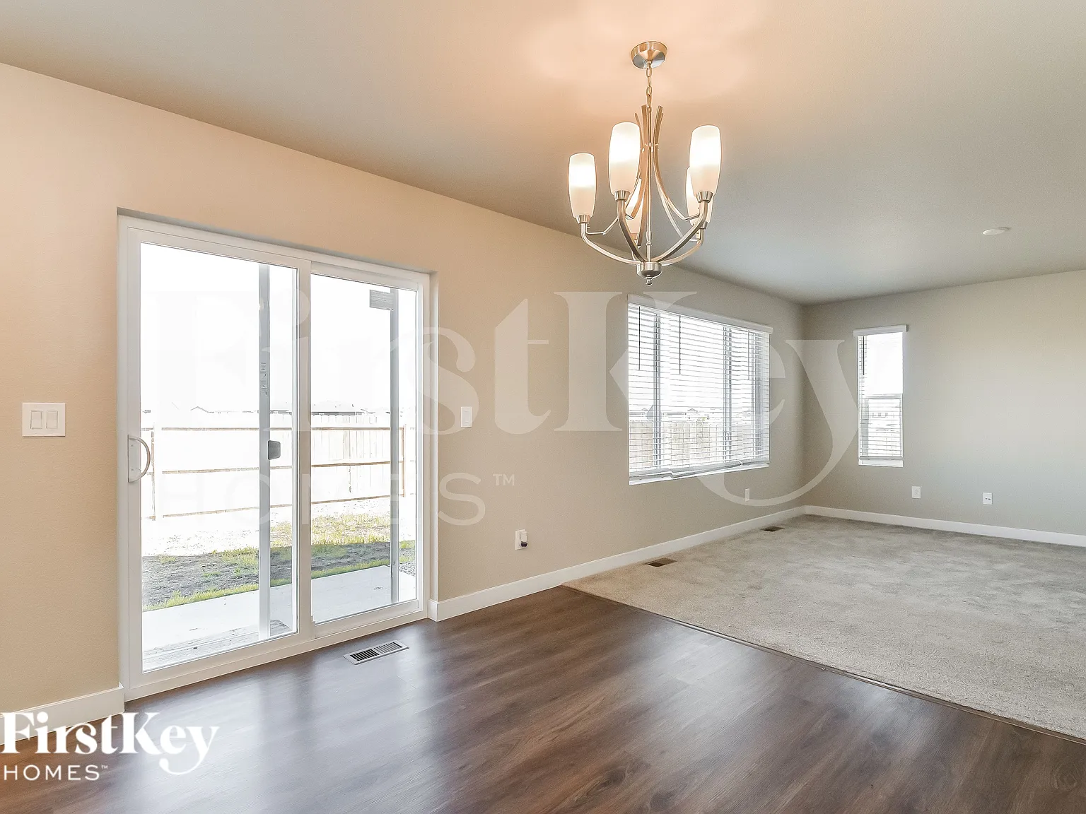 3 bed, 2.5 bath, 1945 sqft, $2,720 — Photo 4