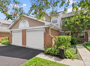 751 W Happfield Dr, Arlington Heights, IL 60004