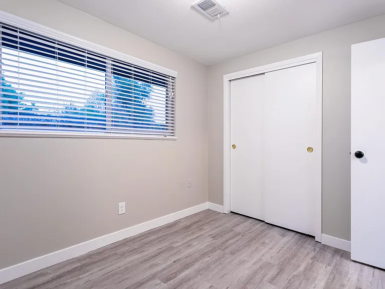 3418 N Cook St — Photo 13