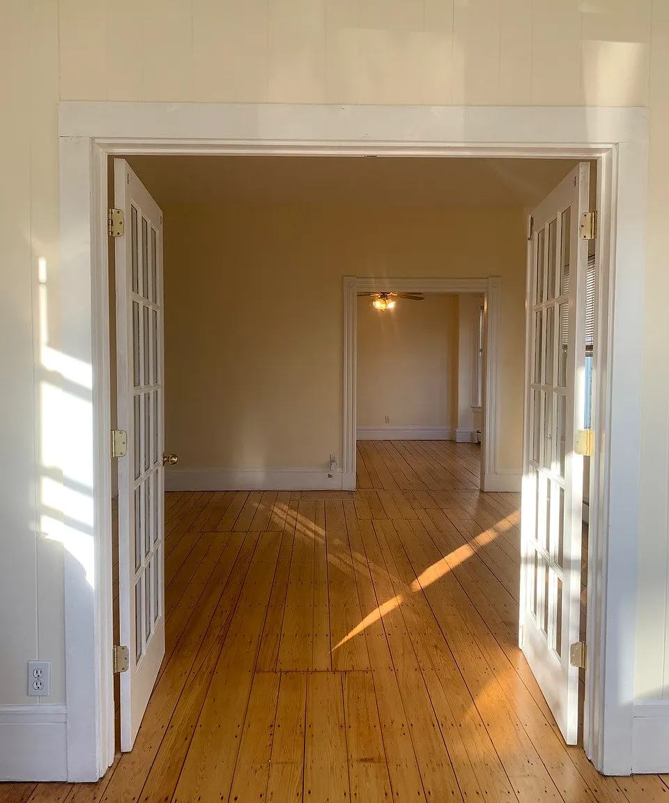 2 bed, 1886 sqft, $2,800 — Photo 4