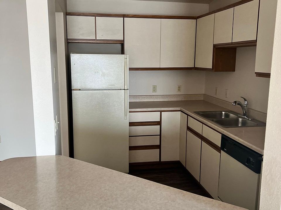 1st image of 5100 S Nevada Ave #301