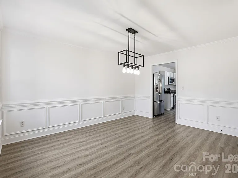 512 Bearbrook Ln — Photo 15