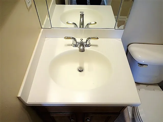 1904 Abercrombie Ln — Photo 15