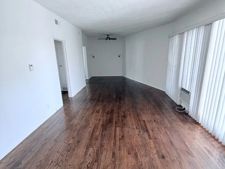 1224 N Crescent Heights Blvd — Photo 3