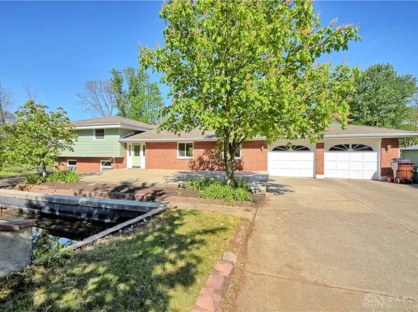 122 Cherry Hill Dr, Dayton, OH 45440