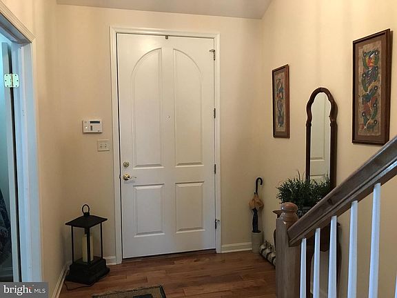 3rd image of 1886 Meridian Dr
