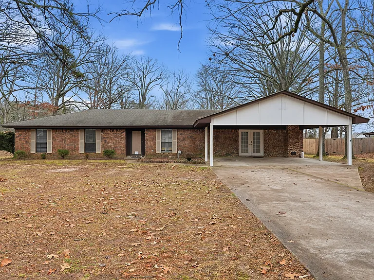 1903 Ginnett Rd — Photo 7