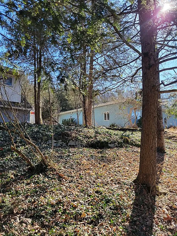 21 Hardscrabble Rd photo 1