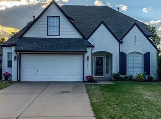 1012 S Cypress Ave W, Broken Arrow, OK 74012