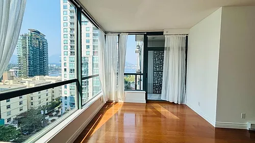 1239 Georgia St W #705 Photo 1