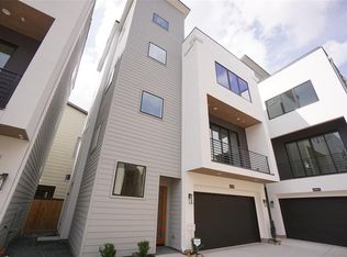 6010 Truro St #B, Houston, TX 77007