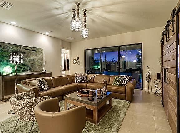 4th image of 2862 Cinnamon Bay Cir