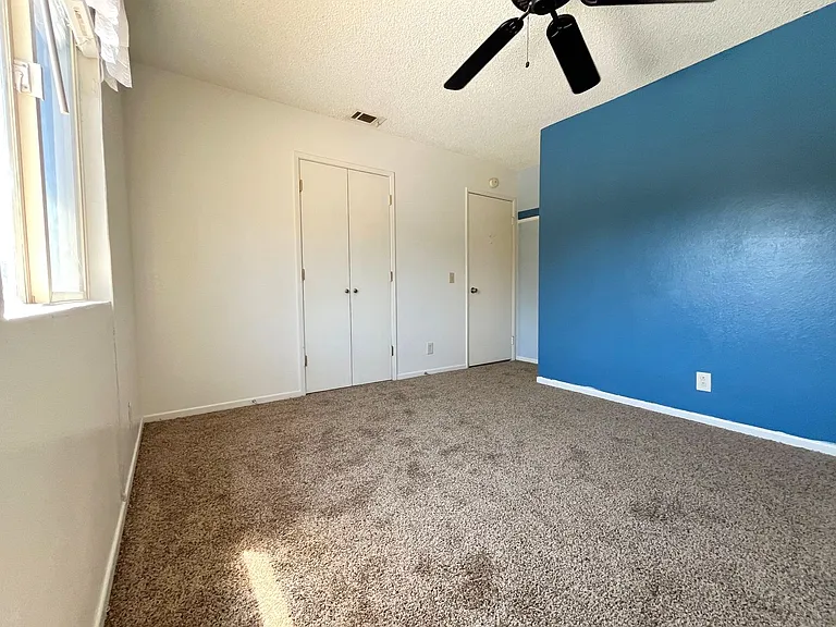 1602 James Ct — Photo 13