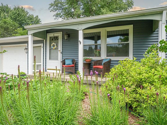 4th image of 303 Roberta Jayne Dr