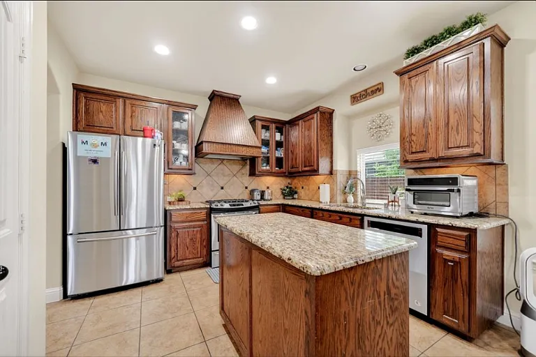 1104 Brendan Dr — Photo 18