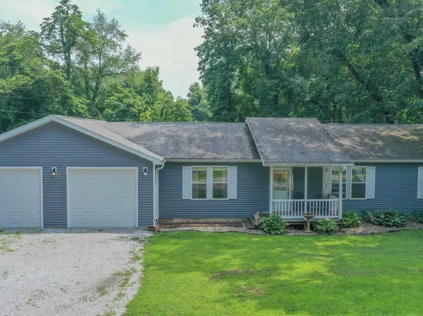 514 N 48th St E, Winamac, IN 46996