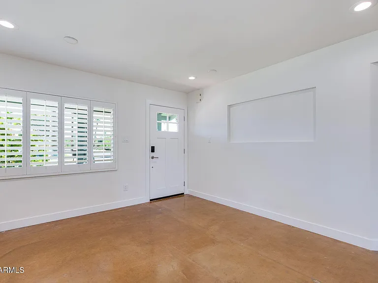 3412 E Turney Ave — Photo 8