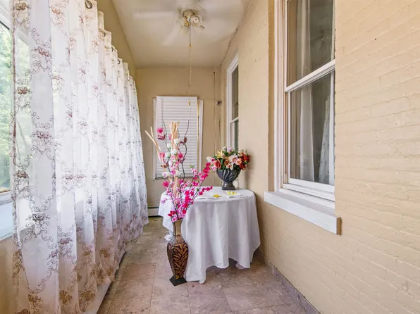 78 Linden Avenue image 20 of 24