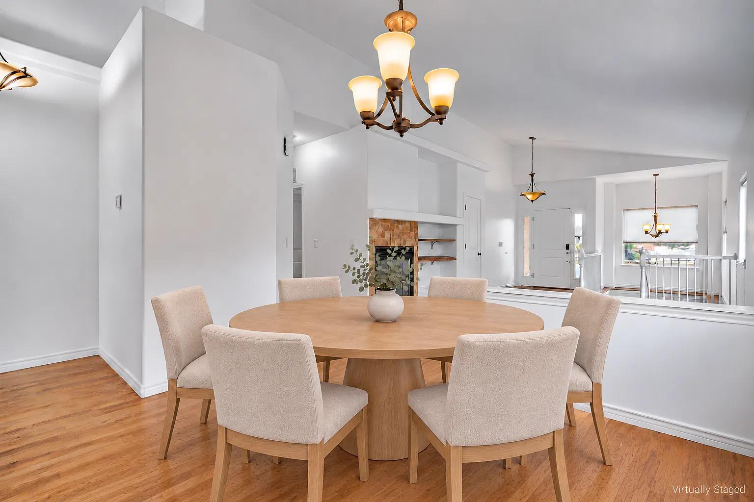 4 bed, 2854 sqft, $2,771 — Photo 4