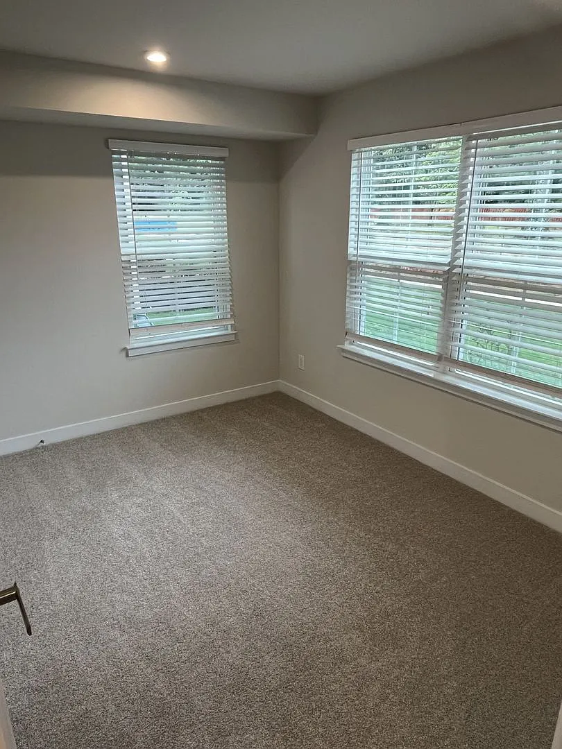 Brand New 4 Bed, 3 Story Townhome in SW Charlotte — Photo 3