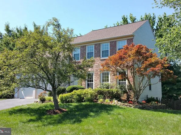 13171 Ruby Lace Ct, Herndon, VA 20171