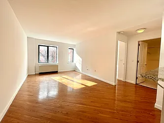 Rented by Addison Property Group