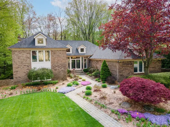 55619 N Lordona Ln, Utica, MI 48315