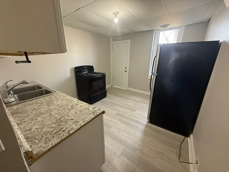 3733 Oregon Ave #1F — Photo 9
