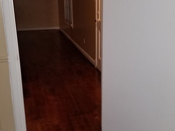 2nd image of 5010 Donelson Dr