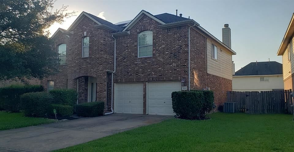 1st image of 7406 Saxon Hill Ln