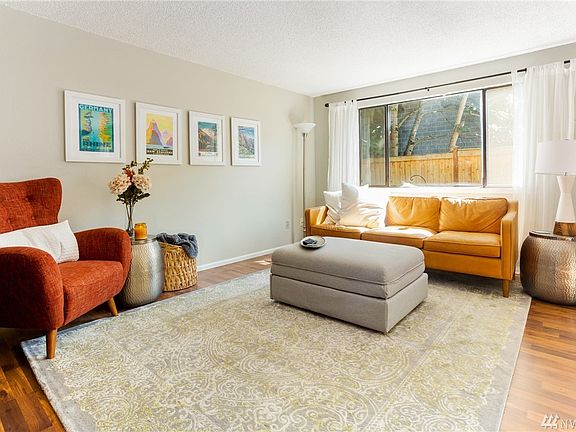 2nd image of 10027 NE 138th Pl #B6