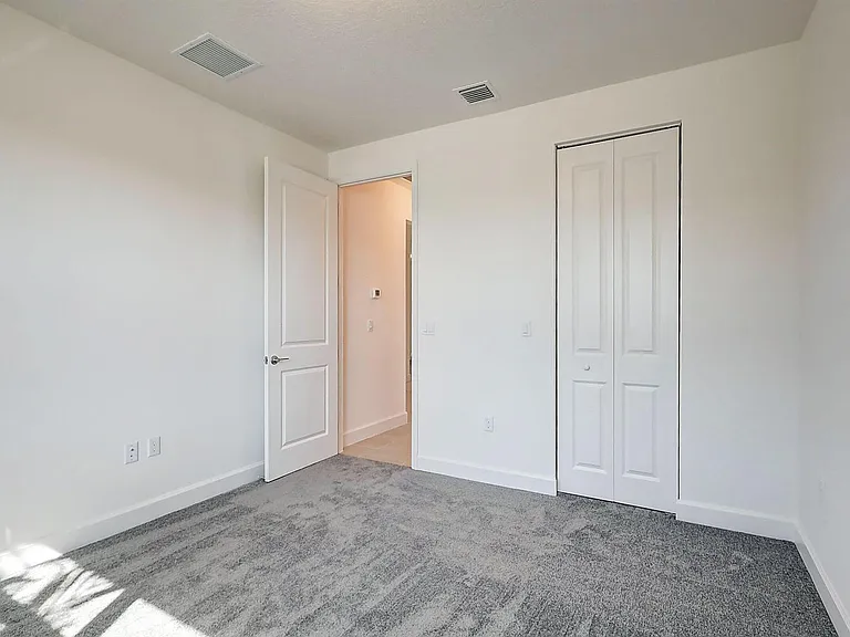 13549 SW Oceanus Blvd — Photo 16