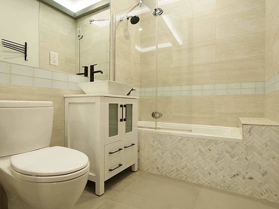 5th image of 533 Park Pl #1J