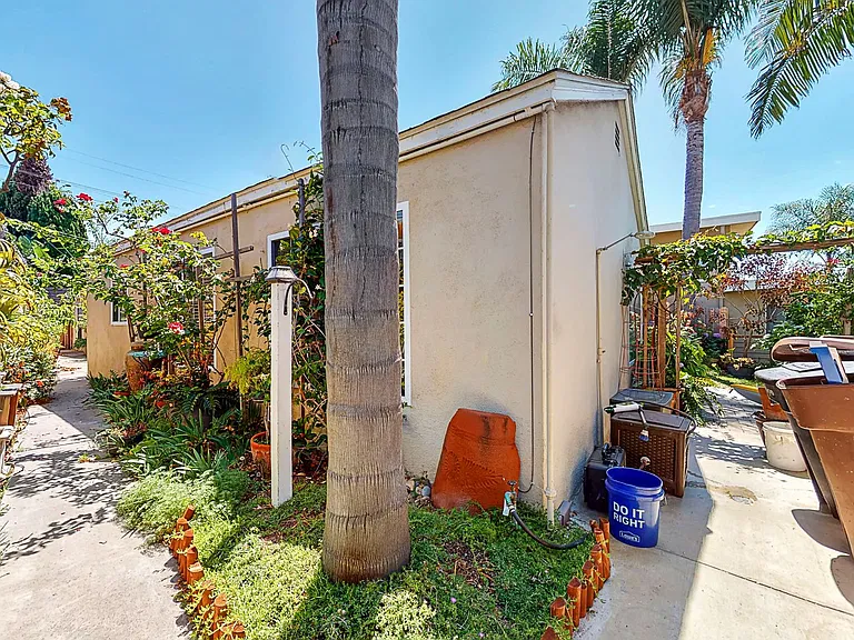 251 Avenida Rosa — Photo 17