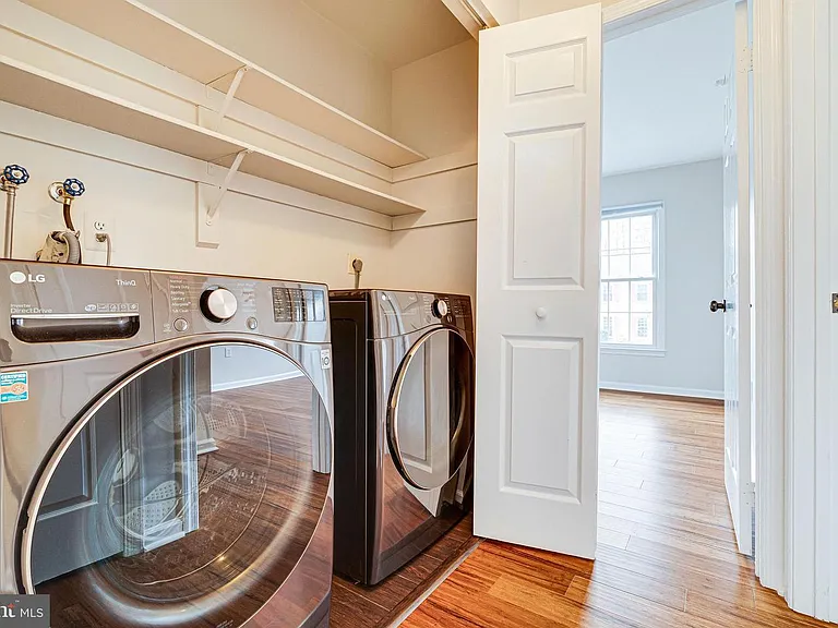 3022 Dower House Dr — Photo 48