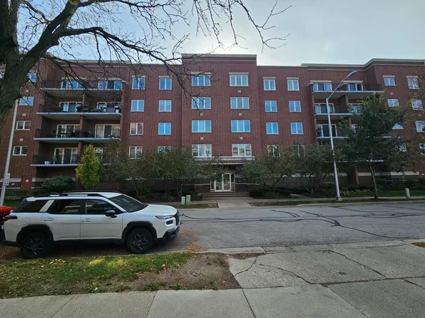 1675 Mill St APT 208, Des Plaines, IL 60016