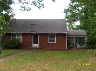 1323 Heather Ln, Winston Salem, NC 27127