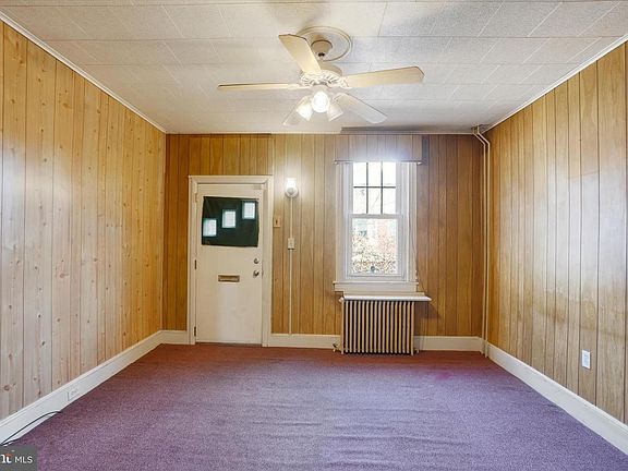 5th image of 330 N Newberry St