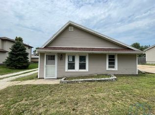 31 N 3rd St, Moville, IA 51039