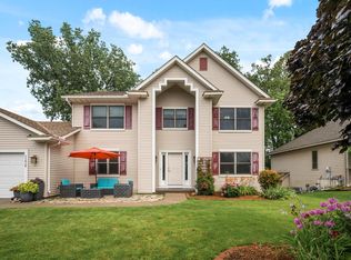 11410 42nd Pl N, Plymouth, MN 55441