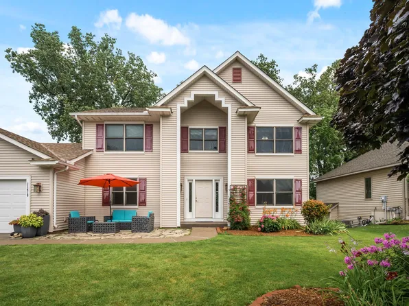 11410 42nd Pl N, Plymouth, MN 55441