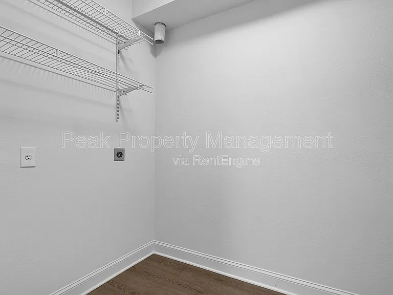 801 Virginia Center Pkwy — Photo 76