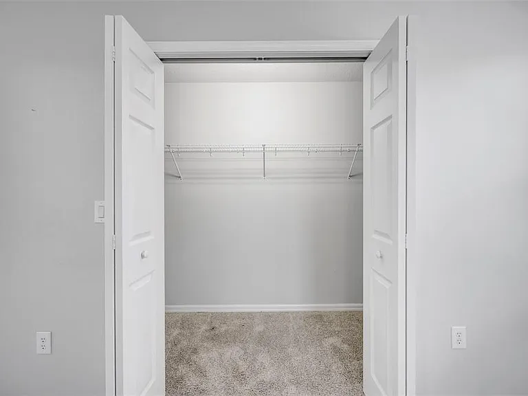 6705 Holly Heath Dr — Photo 28